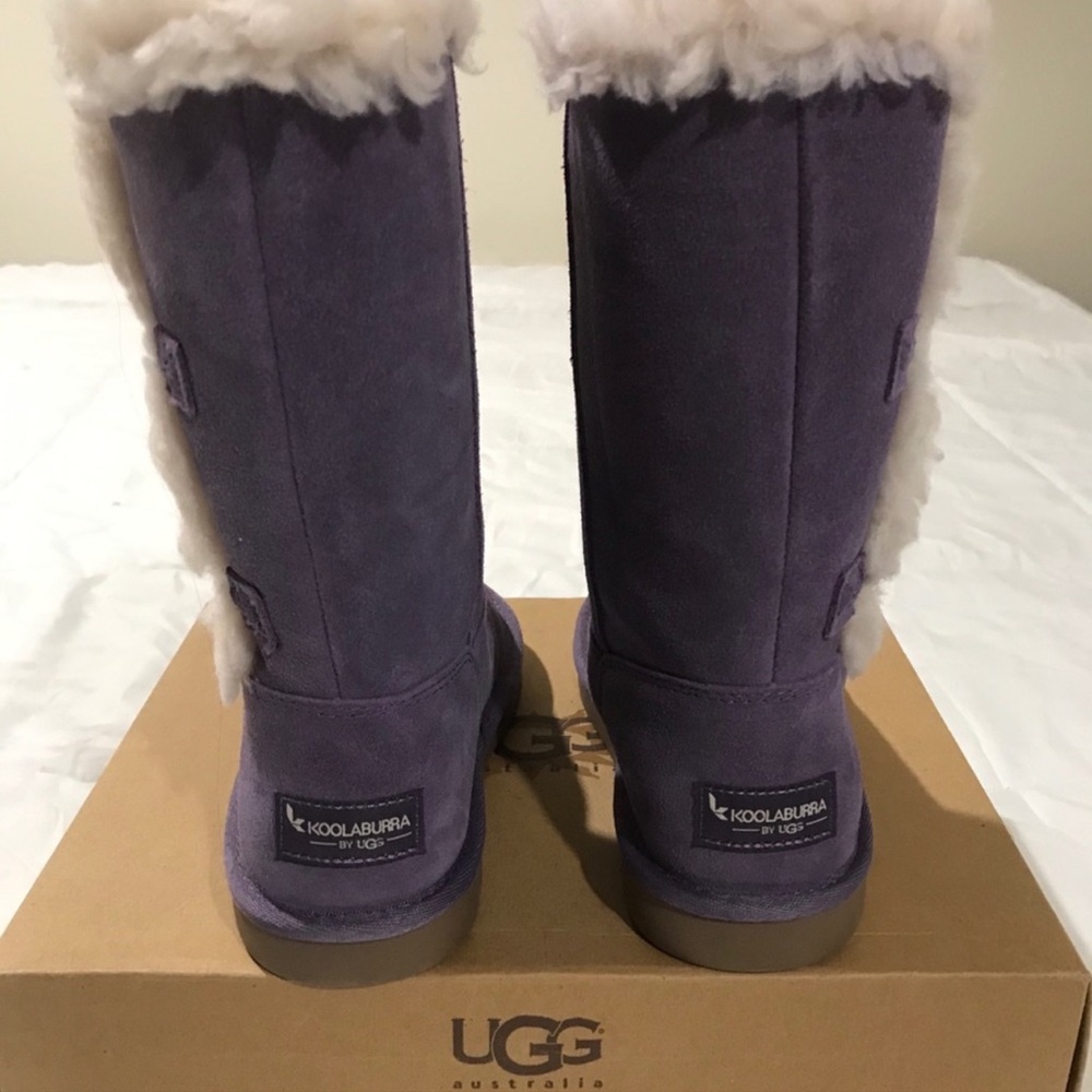 😍 UGG Purple Suede cozy Boots with Fur Trim - Picture 3 of 4